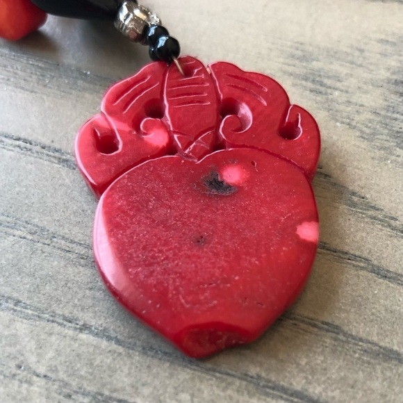 NWT Genuine Carved Red Coral, Onyx, Black Pearl Necklace Beaded - Picture 7 of 7